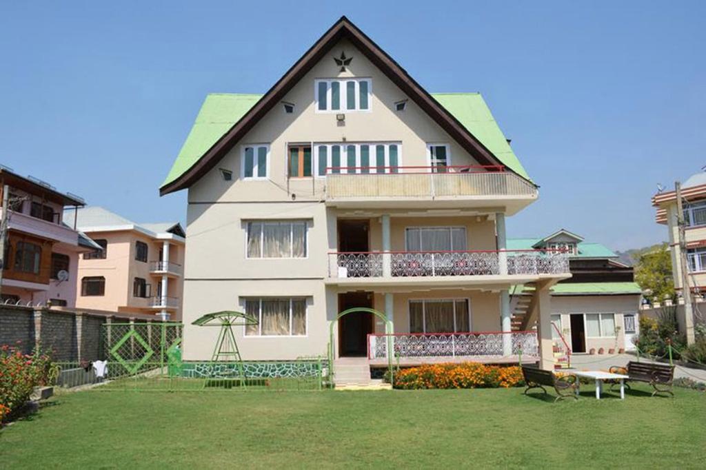 Ikraam Inn Bed & Breakfast Srinagar  Exterior photo